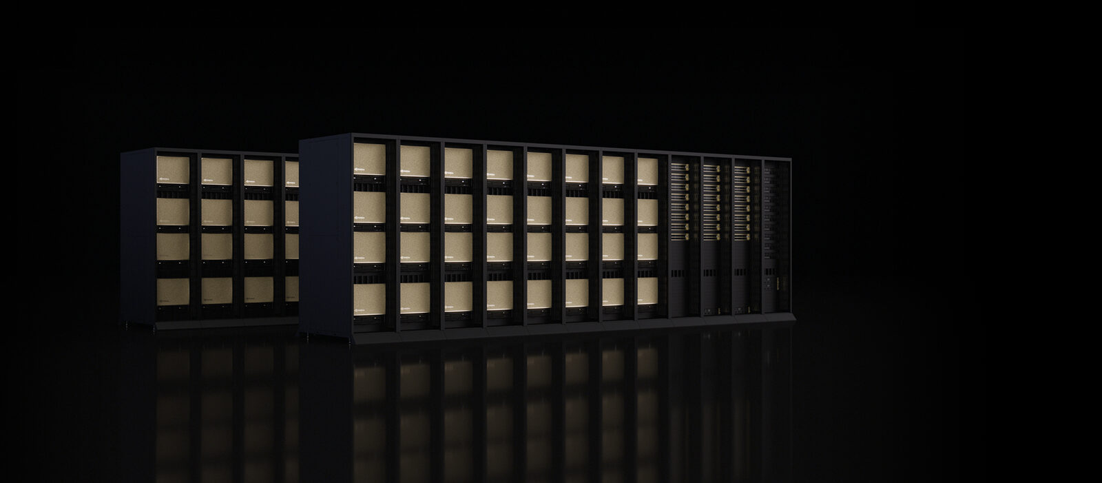 Due file di rack neri con sistemi DGX dal frontale dorato, affiancate da quattro rack di switch di rete, su fondo nero con il riflesso sul pavimento lucido